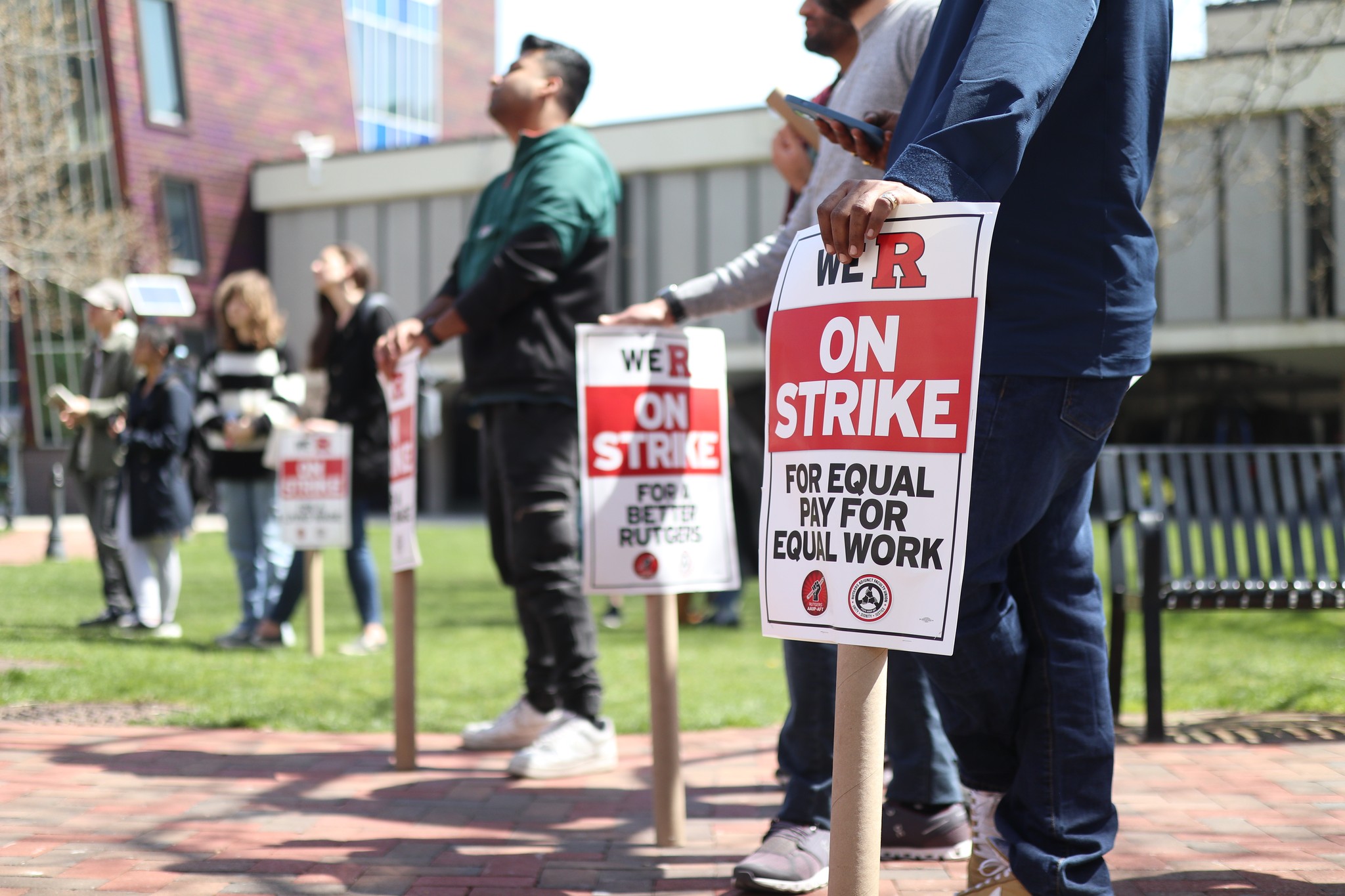 RUTGERS PROFESSORS COULD GO BACK ON STRIKE BEFORE FINALS